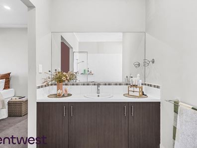 1 Pymore Crescent, Butler WA 6036