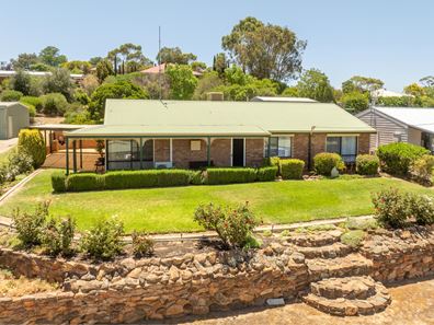 8 Harcourt St, Toodyay WA 6566