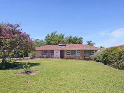 17 Laurence Road, Innaloo WA 6018