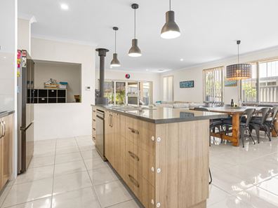 3 Cauthern Grove, Byford WA 6122
