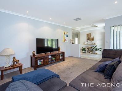 18 Marsupial Bend, Broadwater WA 6280