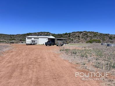 25 African Reef Boulevard, Greenough WA 6532