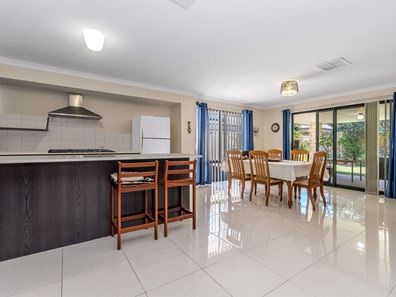 19 Streamside Street, Southern River WA 6110