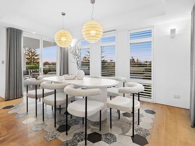 17 Levanzo Way, Sorrento WA 6020