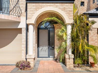 3/163 Stock Road, Attadale WA 6156