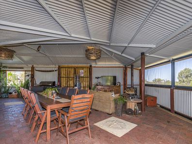 118/19 Redheart  Court, Karakin WA 6044