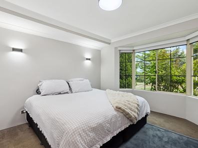 4 Daintree Loop, Ellenbrook WA 6069