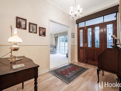 11 Voyager Close, Wannanup WA 6210
