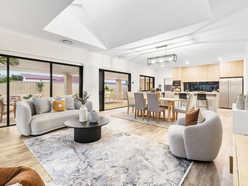 7 Castleroy Place, Connolly WA 6027