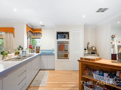 57 Waikiki Road, Safety Bay WA 6169