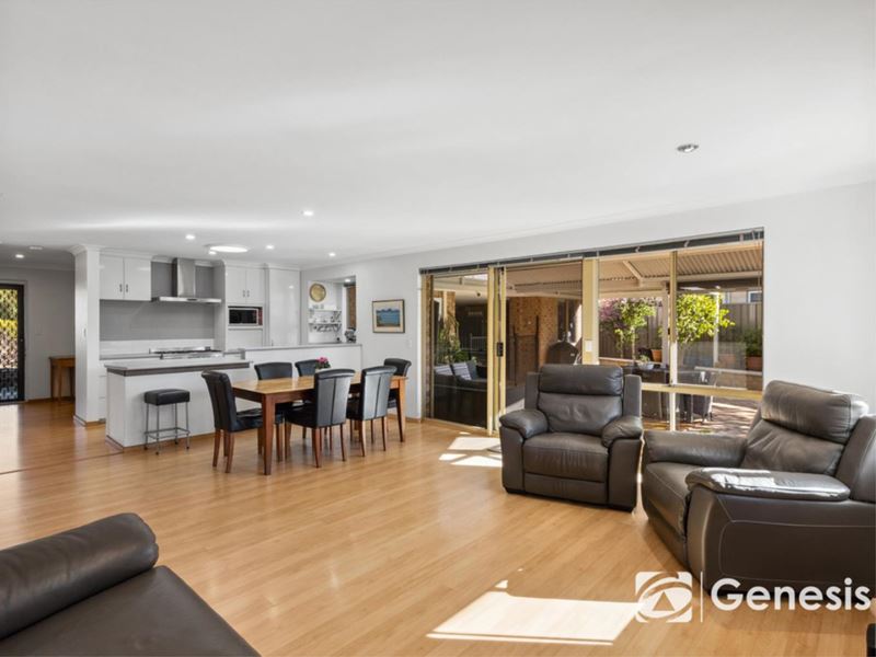 16 Cliffside Trail, Edgewater