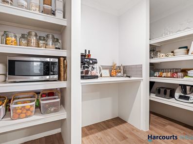 12 Mcmullan View, Hazelmere WA 6055