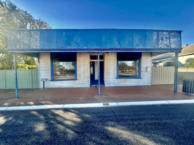 24 Absolon Street, Dumbleyung WA 6350