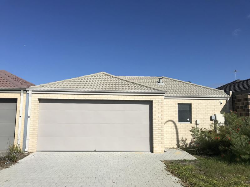42 Addington Loop, Piara Waters WA 6112
