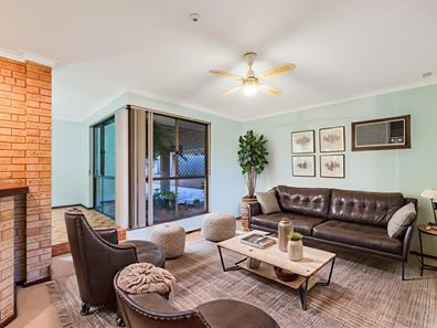 20 Kidbroke Place, Kelmscott WA 6111
