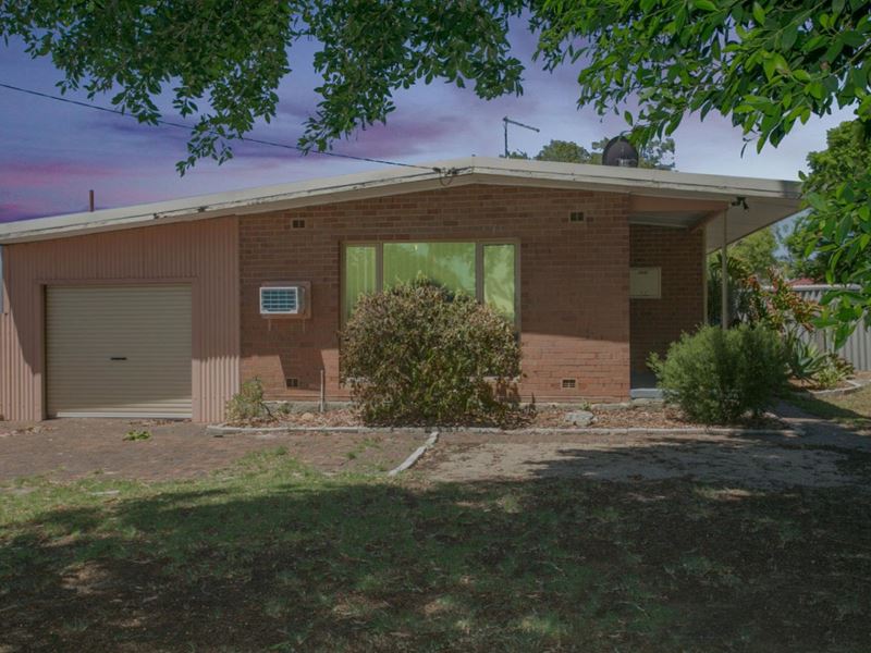60 Sturtridge Road, Lockridge WA 6054