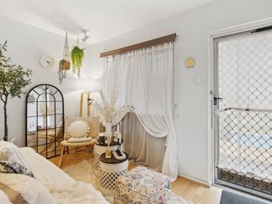 12/99 Ninth Avenue, Maylands WA 6051