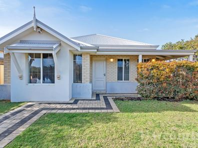 35 Santa Clara Crescent, Clarkson WA 6030