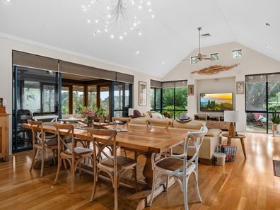 36 Howson Rise, Yallingup WA 6282