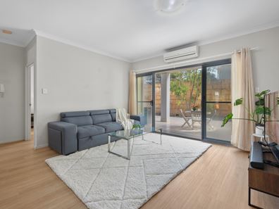 1/1 Ibera Way, Success WA 6164