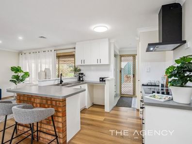 1 The Ridgeway, Swan View WA 6056