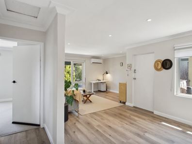 8/25 Drabble Road, Scarborough WA 6019