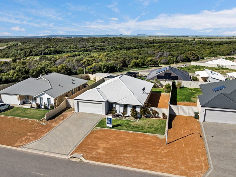 70 Ocean Queen Drive, Wandina WA 6530