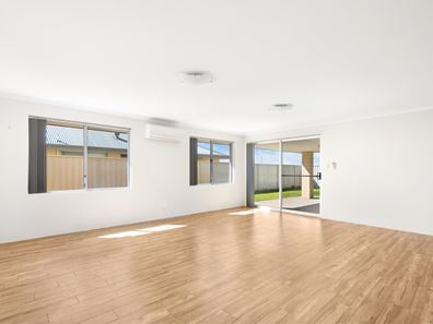 70 Ocean Queen Drive, Wandina WA 6530