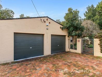 25 Sunset Crescent, Kalamunda WA 6076