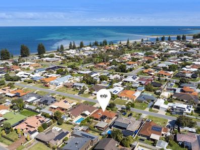 17 Owen Road, Safety Bay WA 6169