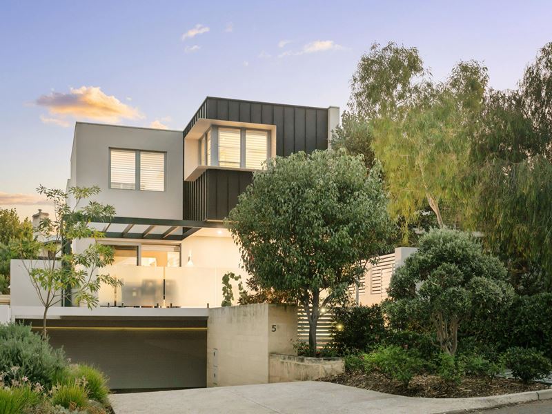 5B Stanhope Street, Cottesloe