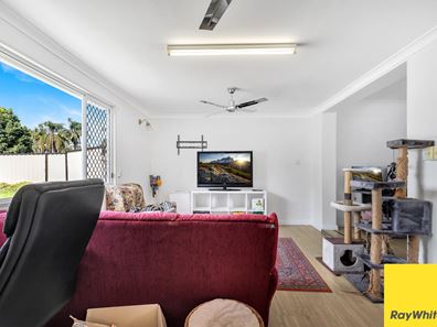 2 Holling Street, Maddington WA 6109