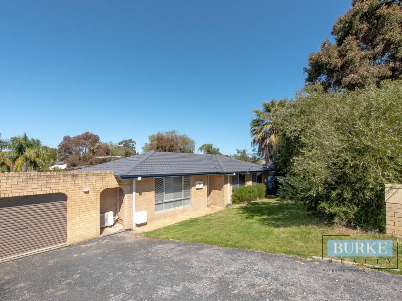 18 Whitworth Avenue, Girrawheen WA 6064