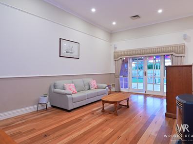 18 Heysen Crest, Woodvale WA 6026
