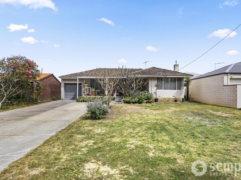 13 Alfred Street, Spearwood WA 6163