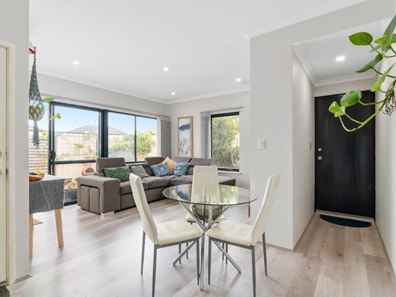 2/10 Salamanca Turn, Clarkson WA 6030