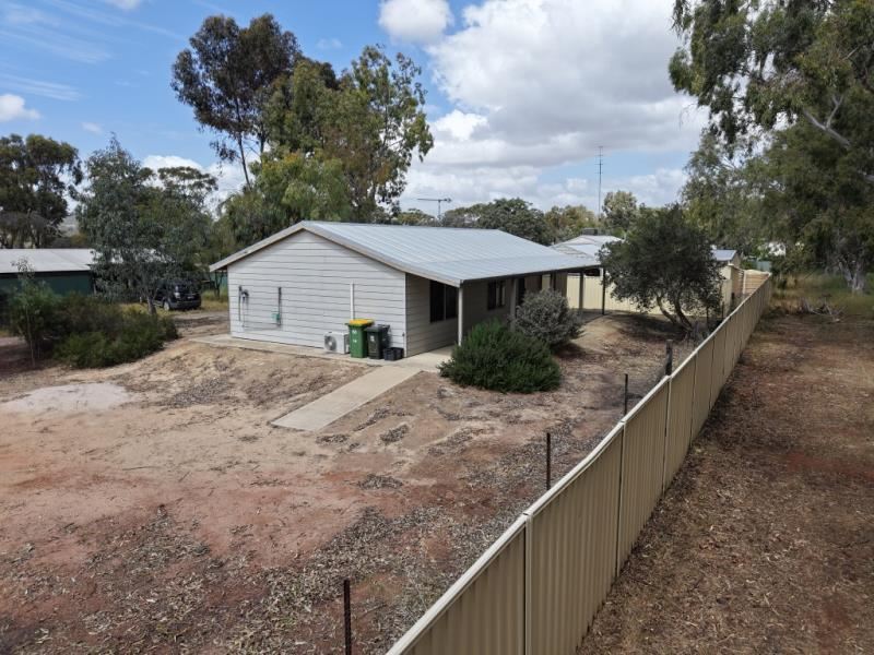 10/2 Eighth Road, York WA 6302