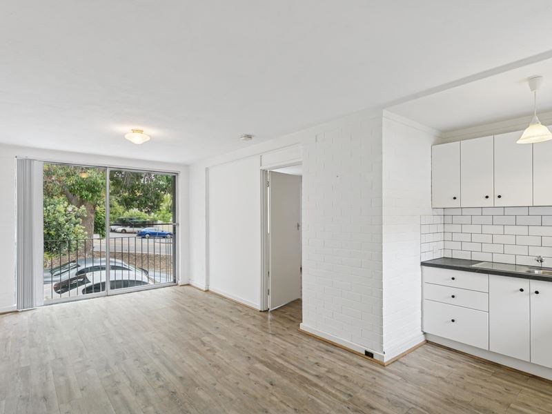 4/74 Broadway, Crawley WA 6009