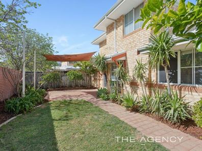 2/1 Cowan Street, Alfred Cove WA 6154