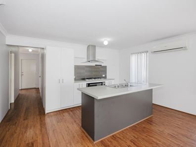 14 Waveski Street, Yanchep WA 6035