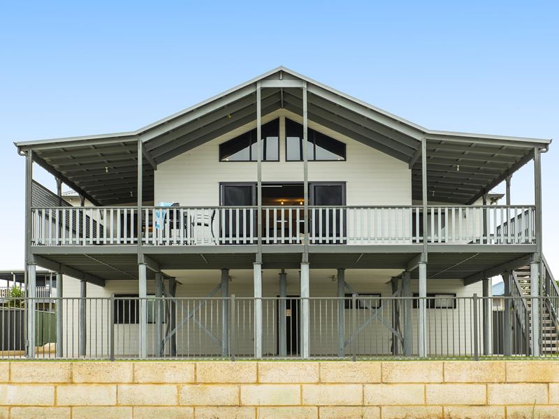 24 Barrett-Lennard Drive, Ledge Point
