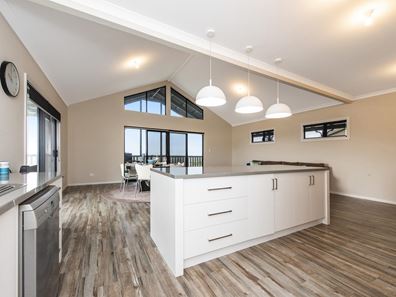 24 Barrett-Lennard Drive, Ledge Point WA 6043
