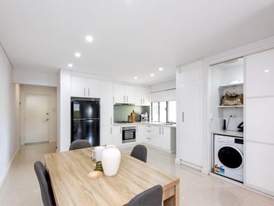 4/92 Surrey Road, Rivervale WA 6103