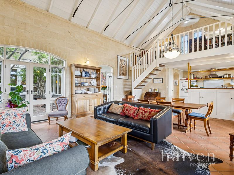 33 Swan Street, Mosman Park WA 6012