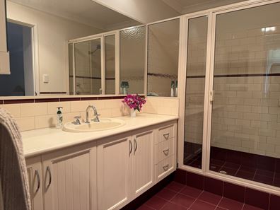 28 Lyons Road, Waroona WA 6215