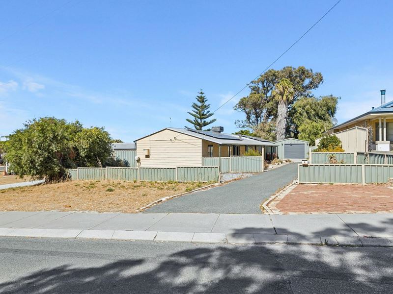 4 Damepattie Drive, Two Rocks