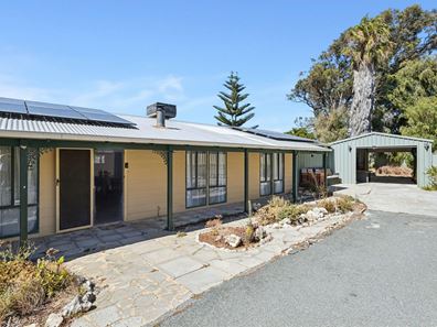 4 Damepattie Drive, Two Rocks WA 6037