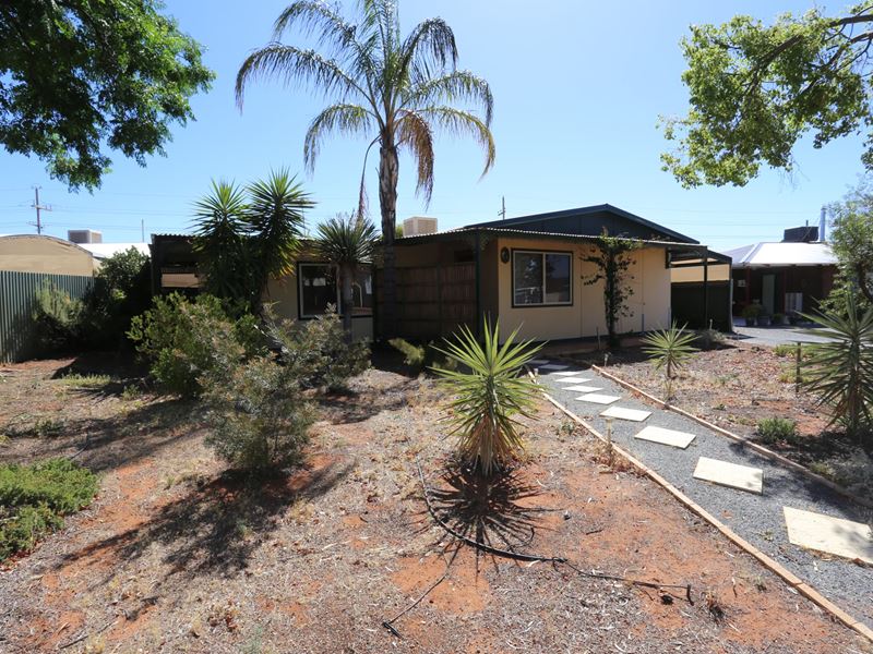 9 Pittosporum St, Kambalda West WA 6442