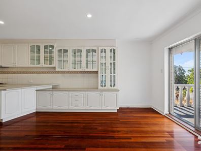 22 Bladon Way, Swan View WA 6056