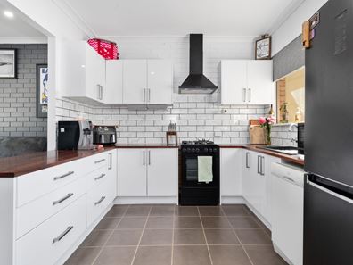 3B Eureka Street, Hannans WA 6430